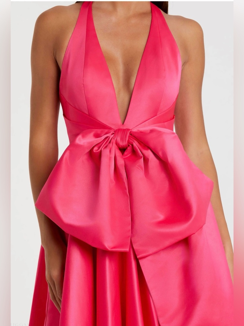 Mac Duggal - Pink Sleeveless Halter Neck Satin Ball Gown With Bow - Size 6 - Picture 3 of 7